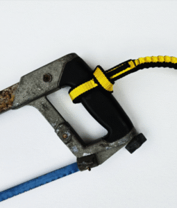 TOOL LANYARD CHOKED ON A HANDSAW