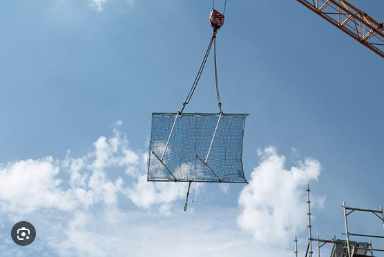 safety catchfan to arrest the fall of dropped objects