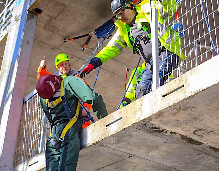 construction site based rescue training_ safetyrespect